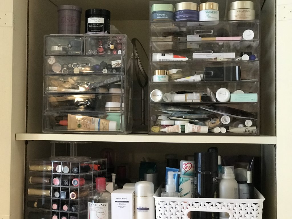 best-acrylic-makeup-organizer